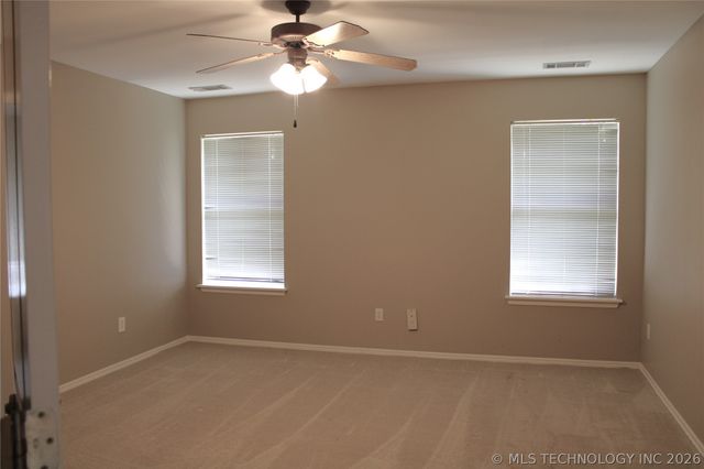 12007 S Cedar Avenue, Jenks, OK 74037
