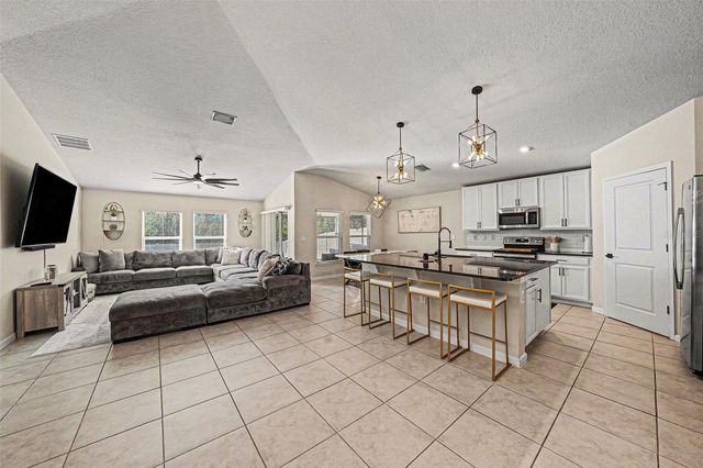 18400 HUNTERS MEADOW WALK, Land O Lakes, FL 34638