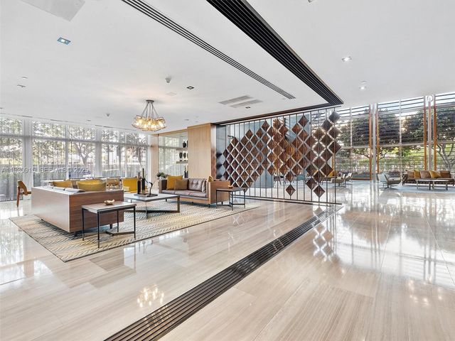 3470 E Coast Ave H1605, Miami, FL 33137