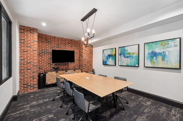 601 Meeting Street Roseman, Charleston, SC 29403