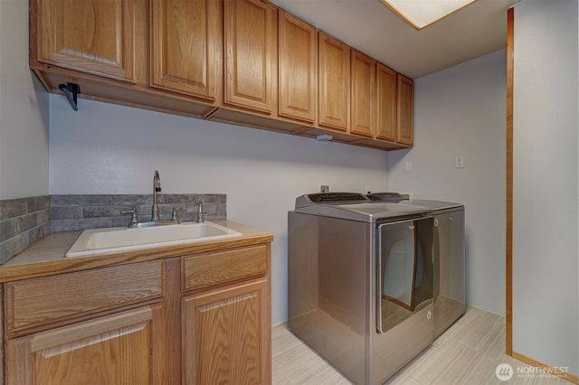 7630 NE Beachwood Avenue, Poulsbo, WA 98370