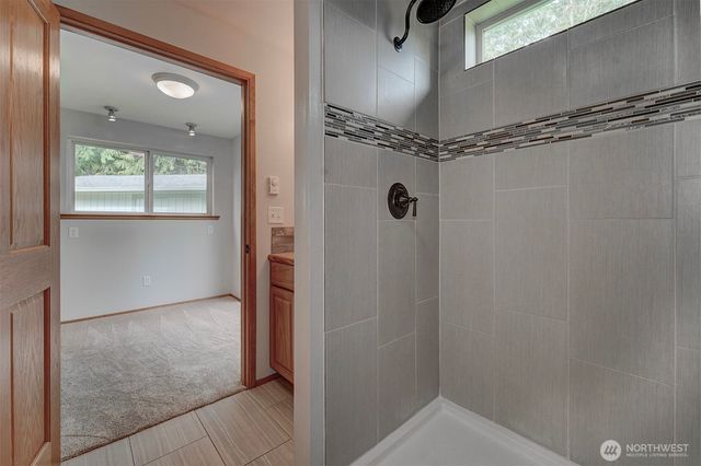 7630 NE Beachwood Avenue, Poulsbo, WA 98370