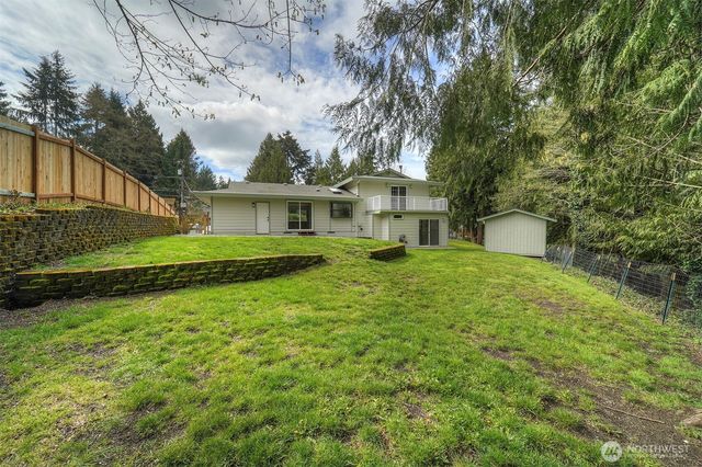7630 NE Beachwood Avenue, Poulsbo, WA 98370