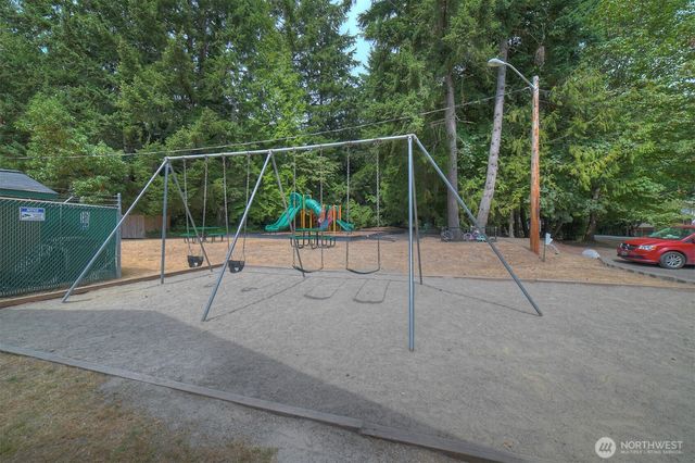 7630 NE Beachwood Avenue, Poulsbo, WA 98370