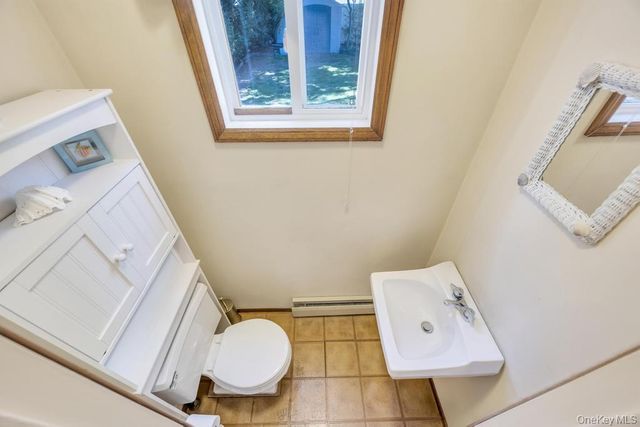 18 Columbine Lane, Kings Park, NY 11754