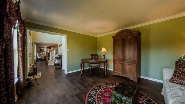 138 Valley View Dr, Rostraver, PA 15012