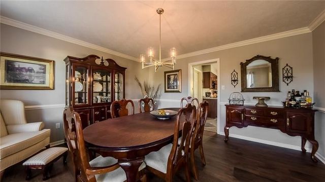 138 Valley View Dr, Rostraver, PA 15012