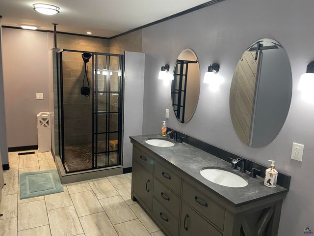 511 Pheasant Ridge Dr, Warner Robins, GA 31088