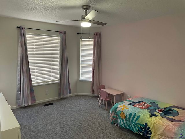 511 Pheasant Ridge Dr, Warner Robins, GA 31088