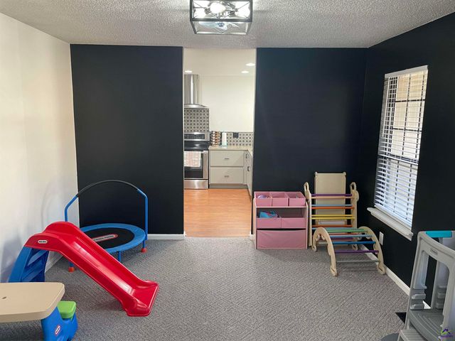 511 Pheasant Ridge Dr, Warner Robins, GA 31088