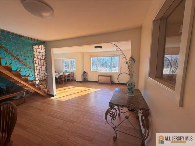 57 N Disbrow Hill Road, Monroe, NJ 08831