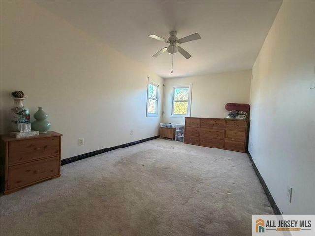 57 N Disbrow Hill Road, Monroe, NJ 08831