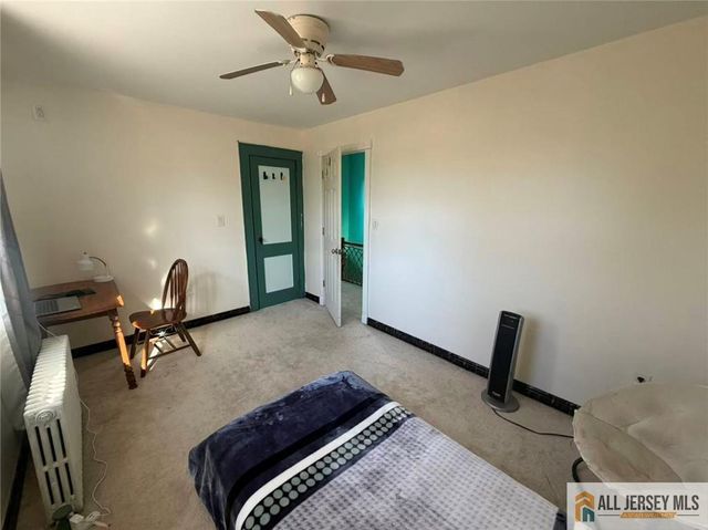 57 N Disbrow Hill Road, Monroe, NJ 08831