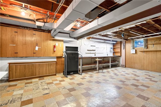 1871 Ridge Road, South Park, PA 15129