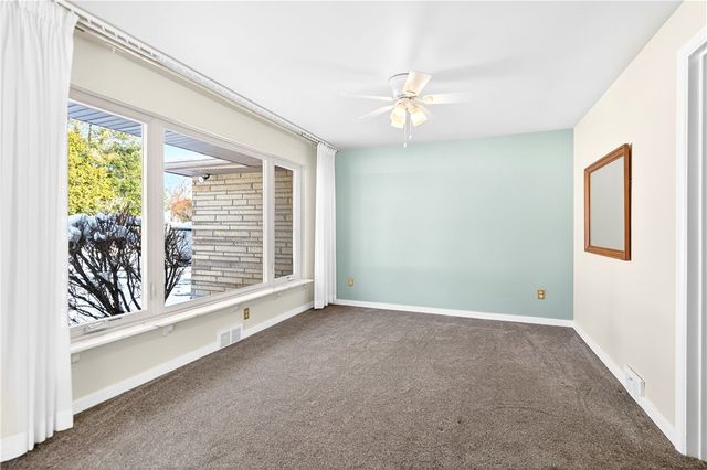 1871 Ridge Road, South Park, PA 15129