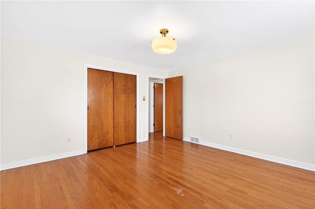 1871 Ridge Road, South Park, PA 15129