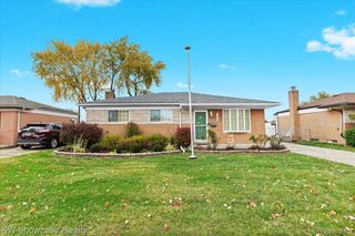 31362 Gardendale Drive, Warren, MI 48088