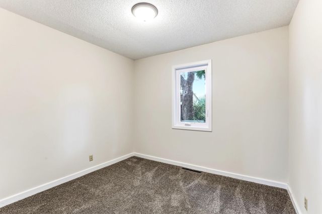 10100 Quince Street NW, Coon Rapids, MN 55433