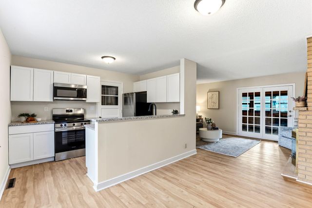 10100 Quince Street NW, Coon Rapids, MN 55433