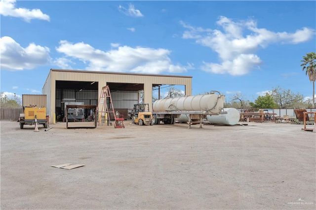 5004 N La Homa Road, Mission, TX 78574