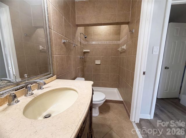1512 Buckingham Avenue, Gastonia, NC 28054