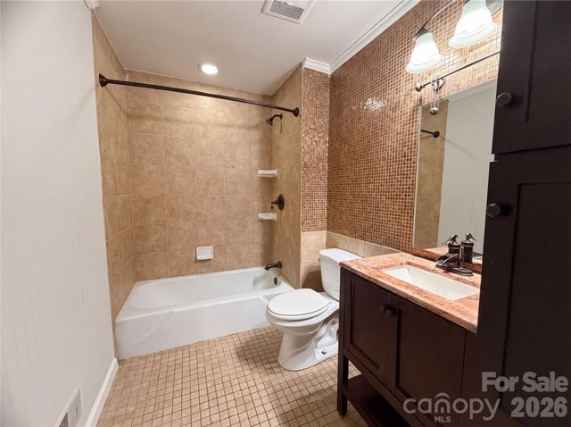 1512 Buckingham Avenue, Gastonia, NC 28054