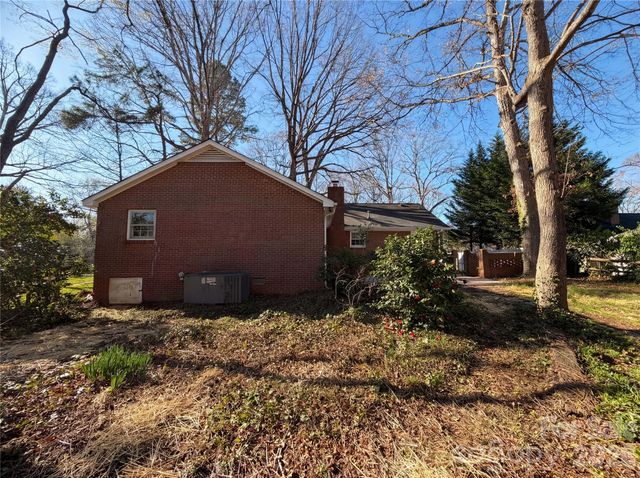 1512 Buckingham Avenue, Gastonia, NC 28054