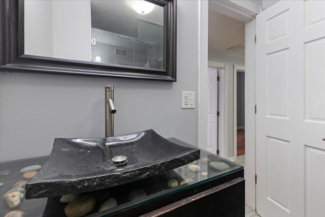 5241 S Wolcott Avenue 1, Chicago, IL 60609