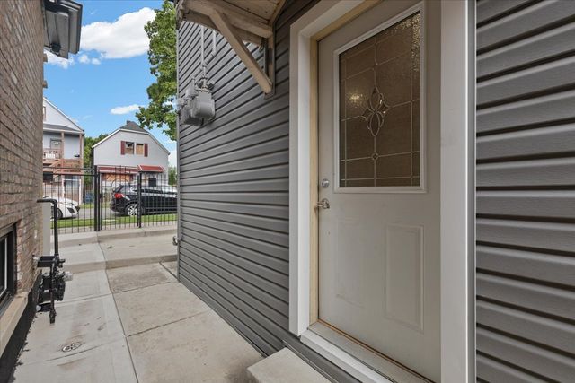 5241 S Wolcott Avenue 1, Chicago, IL 60609