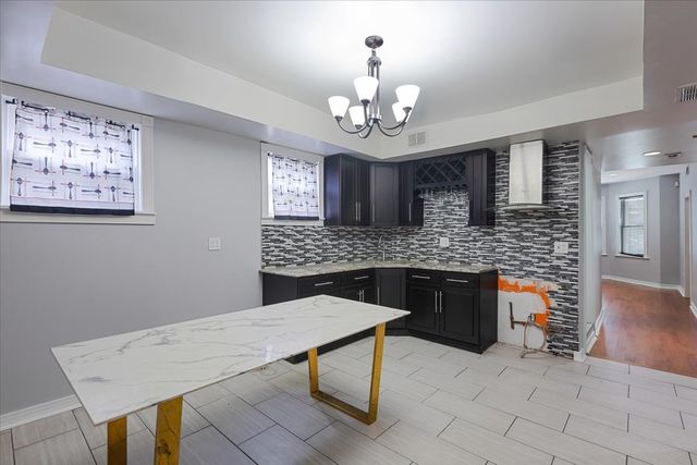 5241 S Wolcott Avenue 1, Chicago, IL 60609