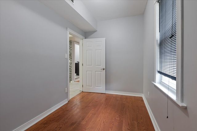 5241 S Wolcott Avenue 1, Chicago, IL 60609