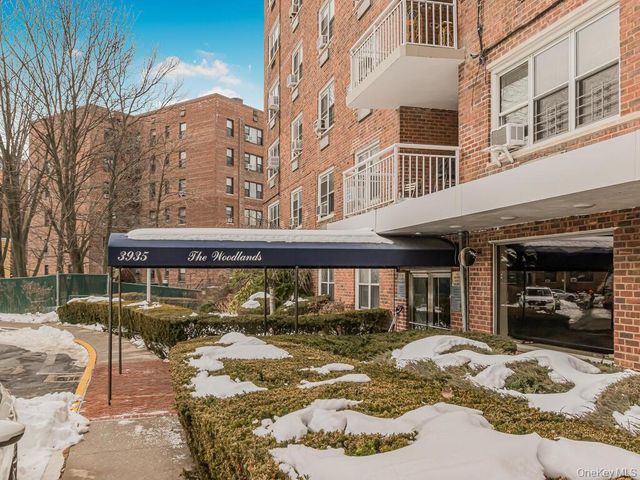 3935 Blackstone Avenue 8A, Bronx, NY 10471