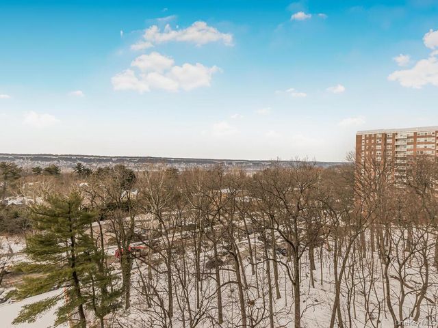 3935 Blackstone Avenue 8A, Bronx, NY 10471