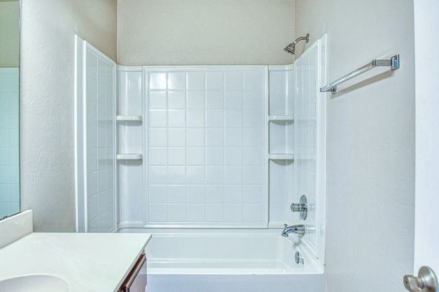 3204 Bishop Rock Place, Yukon, OK 73099