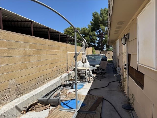 4222 Vader Avenue, Las Vegas, NV 89120