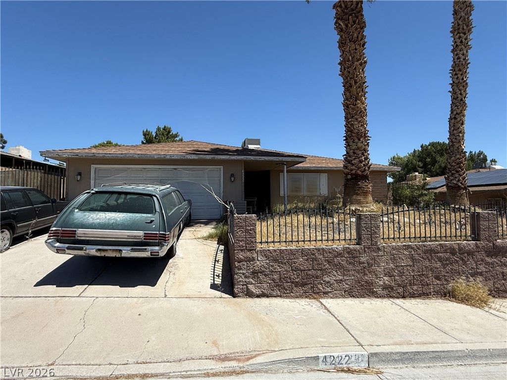 4222 Vader Avenue, Las Vegas, NV 89120