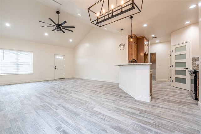 710 N Post Oak Street, Dublin, TX 76446