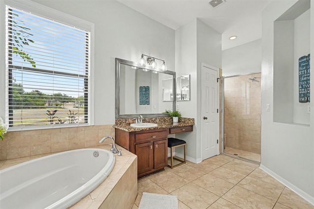 3220 MAJESTIC VIEW DRIVE, Lutz, FL 33558