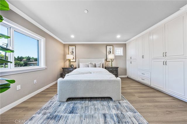 9040 Broadway, Temple City, CA 91780