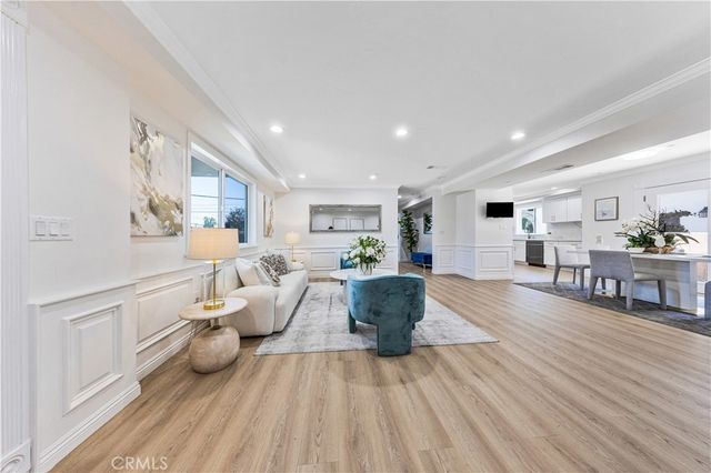 9040 Broadway, Temple City, CA 91780