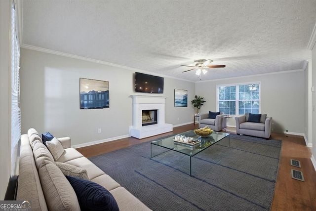 310 Rockingham Drive, Loganville, GA 30052