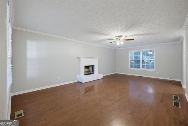 310 Rockingham Drive, Loganville, GA 30052