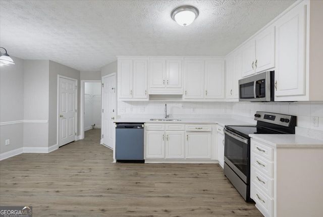 310 Rockingham Drive, Loganville, GA 30052