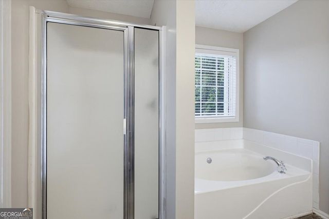 310 Rockingham Drive, Loganville, GA 30052
