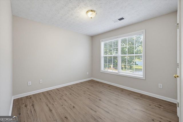 310 Rockingham Drive, Loganville, GA 30052