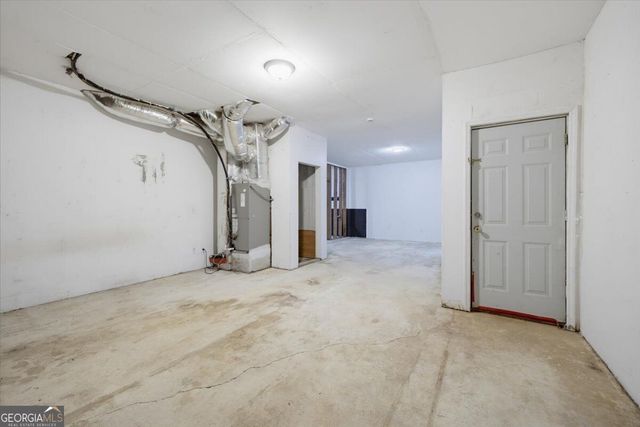 310 Rockingham Drive, Loganville, GA 30052