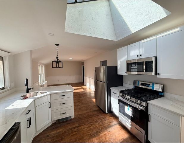 648 South Street 3, Boston, MA 02131