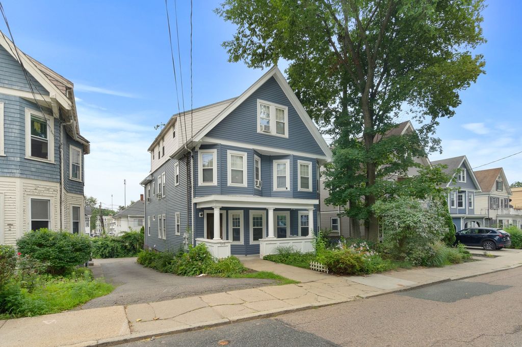 648 South Street 3, Boston, MA 02131