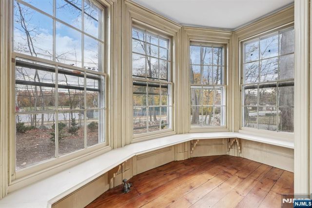 142 Island Road, Mahwah, NJ 07430