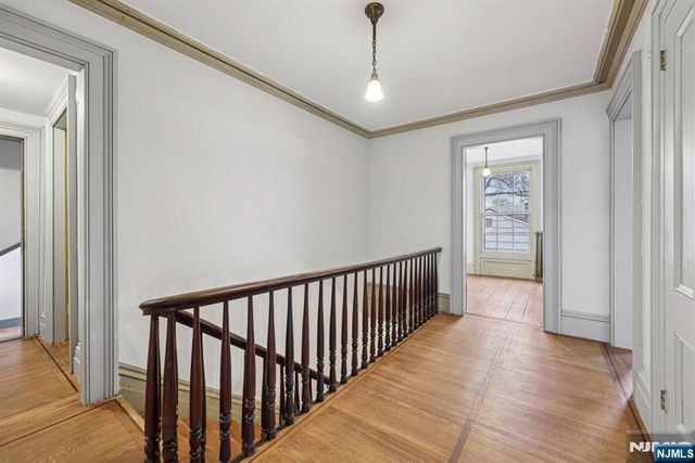 142 Island Road, Mahwah, NJ 07430